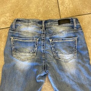Women’s day trip jeans